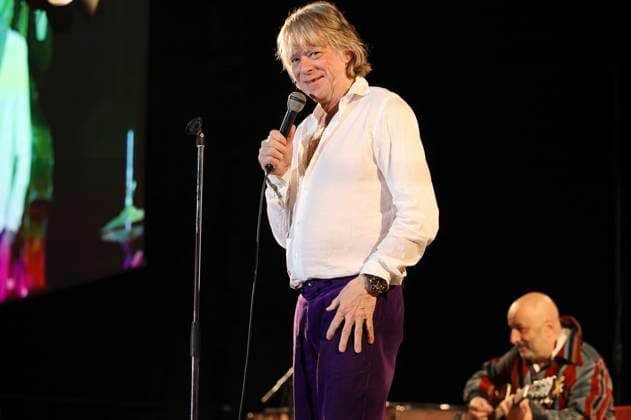 Helge Schneider live at a concert on his Ein Mann und seine Musik tour in the Löbau exhibition hall, 13 11 2025 Foto:xM.xWehnertx xFuturexImagex schneider_loebau_5110