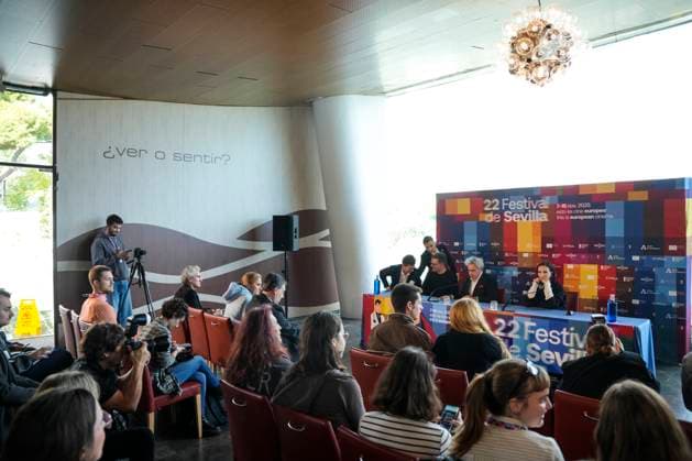 Official press conference of Juliette Binoche who received the Giraldillo de Honor 2025 Seville The actress Juliette Binoche, during the official press conference within the framework of the European Film Festival at the Abades Restaurant, November 14, 2025 in Seville Andalusia, Spain The actress Juliette Binoche, has offered an official press conference within the framework of the European Film Festival as she receives the Giraldillo de Honor 2025 NOVEMBER 14, 2025 Seville Andalusia Seville Andalusia Spain  Copyright: xJoaquinxCorcherox 7101069