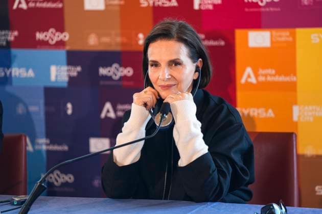 Official press conference of Juliette Binoche who received the Giraldillo de Honor 2025 Seville The actress Juliette Binoche, during the official press conference within the framework of the European Film Festival at the Abades Restaurant, November 14, 2025 in Seville Andalusia, Spain The actress Juliette Binoche, has offered an official press conference within the framework of the European Film Festival as she receives the Giraldillo de Honor 2025 NOVEMBER 14, 2025 Seville Andalusia Seville Andalusia Spain  Copyright: xJoaquinxCorcherox 7101075