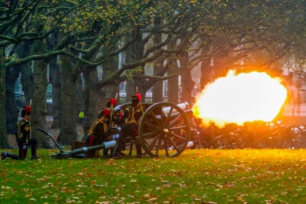 . 14 11 2025. London, United Kingdom. Kings Birthday 41 Gun Royal Salute. The King s Troop Royal Horse Artillery fire a 41 gun salute in Green Park to mark King Charles III 77th Birthday.  xMartynxWheatleyx xi-Imagesx IIM-26377-0003