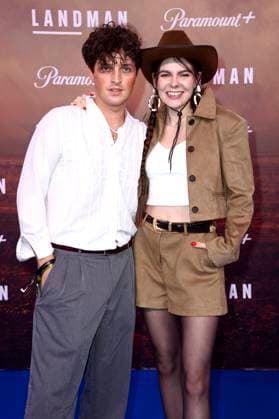 Leo Mahalo and Klaudia Giez at the European premiere of season 2 of the Paramount series Landman at Zoo Palast Berlin, 14 11 2025 Foto:xN.xKubelkax xFuturexImagex landman_berlin_5126