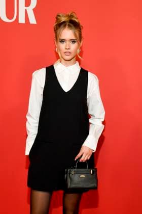 abb GlamourWomen Jule Jensen as a guest on the red carpet at the 3 GLAMOUR WOMEN OF THE YEAR AWARD at The Ritz Carlton Hotel Berlin on 14 11 2025 in Berlin Berlin Germany