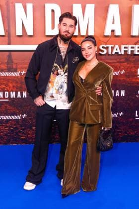 Premiere of season 2 of the series Landman in Berlin Berlin, 14 11 2025 Mike Heiter and Leyla Lahouar Heiter at the premiere of season 2 of the series Landman at the Zoo Palast in Berlin Berlin Copyright: xMatthiasxGränzdörferx