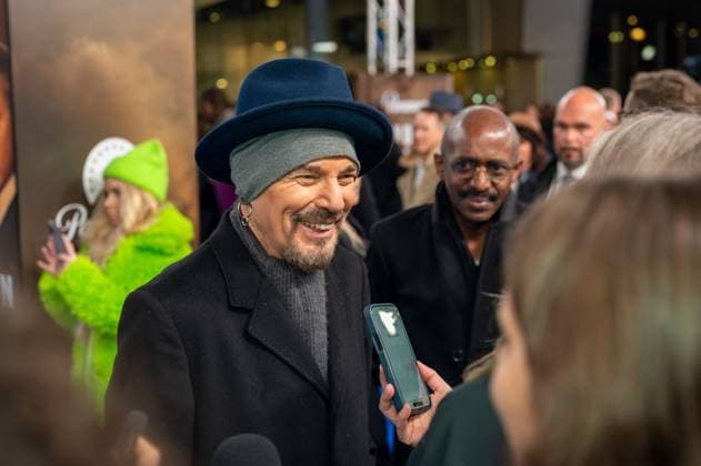 Billy Bob Thornton arriving at the premiere of the second season of the series Landman Paramount at the Zoo Palast cinema in Berlin Billy Bob Thornton at the premiere of the second season of the series Landman Paramount at the Zoo Palast cinema in Berlin snapshot photography B Niehaus