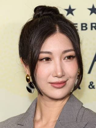 The Critics Choice Association s 4th Annual Celebration Of AAPI Cinema And Television BEVERLY HILLS, LOS ANGELES, CALIFORNIA, USA - NOVEMBER 14: South Korean and American singer, songwriter, and record producer EJAE (Kim Eun-jae) arrives at The Critics Choice Association s 4th Annual Celebration Of AAPI (Asian American and Pacific Islander) Cinema And Television held at the Four Seasons Hotel Los Angeles At Beverly Hills on November 14, 2025 in Beverly Hills, Los Angeles, California, United States., Credit:Xavier Collin Avalon United States, California, Beverly Hills, Four Seasons Hotel Los Angeles At Beverly Hills Copyright: xXavierxCollinx xAvalonx 1052545058