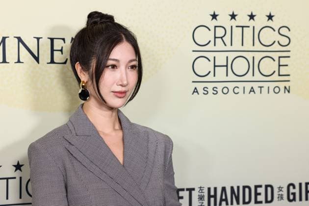 The Critics Choice Association s 4th Annual Celebration Of AAPI Cinema And Television BEVERLY HILLS, LOS ANGELES, CALIFORNIA, USA - NOVEMBER 14: South Korean and American singer, songwriter, and record producer EJAE (Kim Eun-jae) arrives at The Critics Choice Association s 4th Annual Celebration Of AAPI (Asian American and Pacific Islander) Cinema And Television held at the Four Seasons Hotel Los Angeles At Beverly Hills on November 14, 2025 in Beverly Hills, Los Angeles, California, United States., Credit:Xavier Collin Avalon United States, California, Beverly Hills, Four Seasons Hotel Los Angeles At Beverly Hills Copyright: xXavierxCollinx xAvalonx 1052545084