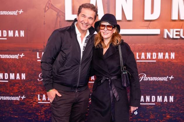 Premiere of season 2 of the series Landman in Berlin Berlin, 14 11 2025 Andreas Elsholz and his wife Denise Zich at the premiere of season 2 of the series Landman at the Zoo Palast in Berlin Berlin Copyright: xMatthiasxGränzdörferx