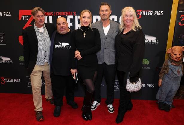 AFM Special Screening of THE 3 KILLER PIGS 14 November 2025 . Los Angeles, California - William McNamara,, Thomas J. Churchill, Sharna Burgess, Brian Austin Green, Aleksandra Zorich Hunt, At AFM Special Screening of THE 3 KILLER PIGS held at AMC Century City 15 in Los Angeles., Credit:Sadou Faye Avalon United States, CA, Los Angeles, AMC Century City 15 Copyright: xSadouxFayex xAvalonx 1052549462