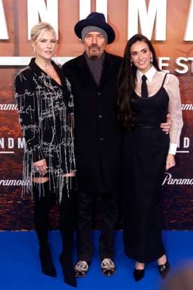 Ali Larter, Billy Bob Thornton and Demi Moore at the European premiere of season 2 of the Paramount series Landman at Zoo Palast Berlin, 14 11 2025 Foto:xAgenturxWehnertx xGränzdörferx xFuturexImagex landman_berlin_5020