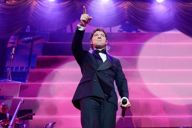 David Bisbal opens in Almeria his Christmas tour Todo es posible en Navidad The singer David Bisbal during his performance tonight in the tour Todo es posible en Navidad On November 15, 2025 in Almeria, Andalucía Spain Almerias Plaza de Toros hosts the concert with which David Bisbal kicks off his new tour Todo es posible en Navidad The artist from Almeria returns to his homeland to open a series of special performances for the Christmas holidays 15 NOVEMBER 2025 Marian Leó Almeria, Andalucia Almeria, Andalucia Espana  Copyright: xMarianxLeonx 7103923