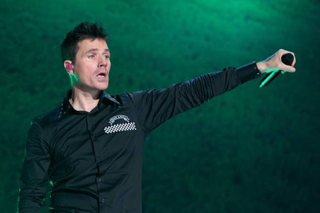 Dani Martin Performs At The Movistar Arena in Madrid - 15 Nov 2025 Singer Dani Martin performs live during his concert at the Movistar Arena in Madrid. Madrid Spain Copyright: xAtilanoxGarciax xSOPAxImagesx photo00466