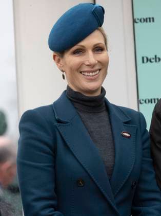 . 15 11 2025. Cheltenham, United Kingdom. Zara Tindall at the Super Saturday meeting at Cheltenham Racecourse, United Kingdom.  xi-Imagesx IIM-26379-0016