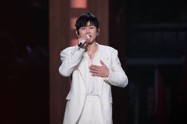 XIAMEN, CHINA - NOVEMBER 15: Jason Zhang Jie performs during the award ceremony of the 38th Golden Rooster Award on November 15, 2025 in Xiamen, Fujian Province of China.  Copyright: xVCGx 111604105672