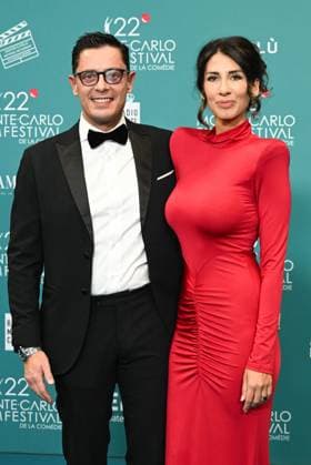 Monk, Italy: Monte Carlo, 22nd Monte-Carlo Film Festival De La ComÃ die. Red carpet awards ceremony. Pictured: Simona Gobbi with her partner Davide Monk Italy  - ZUMAp169 20251115_zea_p169_633 Copyright: xManuelexMangiarottix