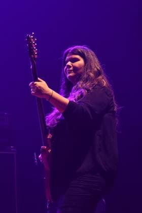 The Magic Numbers performing at O2 Arena in London LONDON, ENGLAND - NOVEMBER 15: Michele Stodart of ˜The Magic Numbers™ performing at O2 Arena, Greenwich on November 15, 2025 in London, England. CAP MAR MAR Great Britain Copyright: xMartinxHarris CapitalxPicturesx