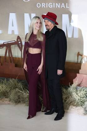 . 16 11 2025. London, United Kingdom. Ali Larter and Billy Bob Thornton arriving at the Landman Season 2 premiere in London.  xStephenxLockx xi-Imagesx IIM-26381-0016