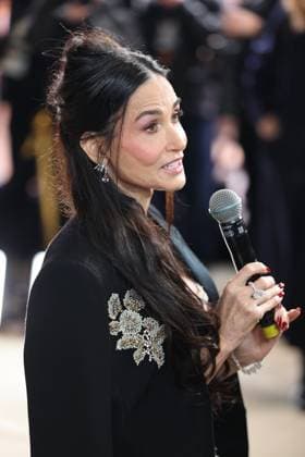 . 16 11 2025. London, United Kingdom . Demi Moore arriving at the Landman Season 2 premiere in London.  xStephenxLockx xi-Imagesx IIM-26381-0032