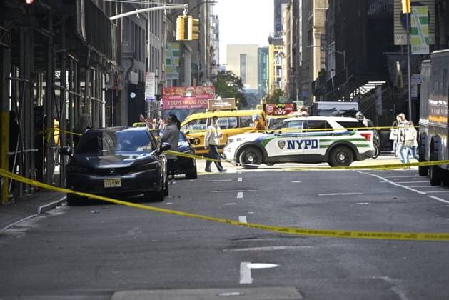 New York Jets NFL cornerback Kris Boyd shot in New York City MANHATTAN, NEW YORK, UNITED STATES - NOVEMBER 16 - NYPD officers maintain a security cordon after New York Jets NFL cornerback Kris Boyd was shot and critically hurt outside a restaurant in Midtown, Manhattan, New York, United States on November 16, 2025. Kyle Mazza Anadolu New York United States. Editorial use only. Please get in touch for any other usage.  Copyright: x2025xAnadoluxKylexMazzax