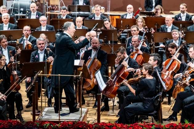 Concert for Freedom and Democracy performed by Czech Philharmonic under the baton of Finnish conductor Sakari Oramo (pictured), playing Gustav Mahler s Symphony No. 2 in C minor, known as Resurrection Symphony, took place in Rudolfinum, Prague, Czech Republic, on November 16, 2025. (CTKxPhoto VitxSimanek) CTKPhotoP2025111606084  CTKPhotoP2025111606084