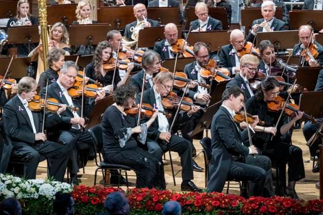 Concert for Freedom and Democracy performed by Czech Philharmonic under the baton of Finnish conductor Sakari Oramo, playing Gustav Mahler s Symphony No. 2 in C minor, known as Resurrection Symphony, took place in Rudolfinum, Prague, Czech Republic, on November 16, 2025. (CTKxPhoto VitxSimanek) CTKPhotoP2025111606114  CTKPhotoP2025111606114