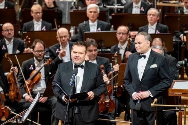 Concert for Freedom and Democracy performed by Czech Philharmonic under the baton of Finnish conductor Sakari Oramo, playing Gustav Mahler s Symphony No. 2 in C minor, known as Resurrection Symphony, took place in Rudolfinum, Prague, Czech Republic, on November 16, 2025. Before the concert, Czech Culture Minister Martin Baxa (left) gave a speech. On the right is the general director of the Czech Philharmonic, David Marecek. (CTKxPhoto VitxSimanek) CTKPhotoP2025111606147  CTKPhotoP2025111606147