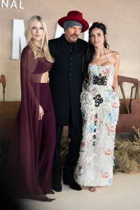 Landman Season Two UK Premiere in London - 16 Nov 2025 Ali Larter, Billy Bob Thornton and Demi Moore (R) attend the Landman Season Two UK Premiere at Cineworld Leicester Square. London United Kingdom Copyright: xLounisxTiarx xSOPAxImagesx _DSC2480