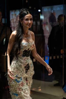 Landman Season Two UK Premiere in London - 16 Nov 2025 Demi Moore attends the Landman Season Two UK Premiere at Cineworld Leicester Square. London United Kingdom Copyright: xLounisxTiarx xSOPAxImagesx _DSC2394
