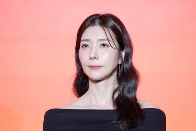 Coupang Play series UDT : Heroes Next Door press conference SEOUL, SOUTH KOREA, NOV 17: South Korean actress Kim Ji-hyun during Coupang Play series UDT : Heroes Next Door press conference at the Pullman Ambassador Seoul Eastpole in Seoul, South Korea, on November 17, 2025. Seoul the Pullman Ambassador Seoul Eas South Korea 8239_285821 Copyright: xStevexChoxKyewoong PentaxPressx