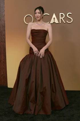 USA - 2025 Governors Awards - Los Angeles LOS ANGELES - NOV 16: Ejae at the 2025 Governors Awards at the Ray Dolby Ballroom on November 16, 2025 in Los Angeles, CA Los Angeles CA USA  Copyright: xKathyxHutchinsx xHutchinsxPhotox