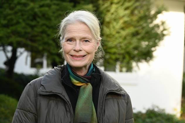 Actress Corinna Kirchhoff poses on the set of the 98 Cologne crime scene Der Glücklichmacher