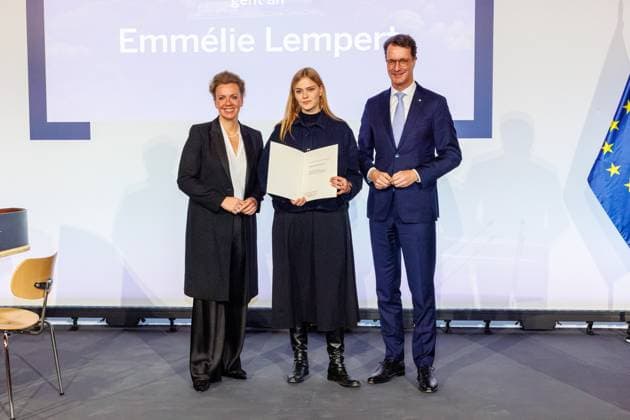17 11 2025 Düsseldorf This years Art Prize of the State of North Rhine-Westphalia will be awarded to the author Ralf Rothmann NRW Minister Pr