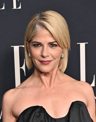 Elle Women In Hollywood 2025 Selma Blair arriving to Elle Women In Hollywood 2025 held at the Four Seasons Hotel Los Angeles at Beverly Hills on November 17, 2025 in Los Angeles, Ca. Los Angeles Four Seasons Hotel Los Angeles at Beverly Hills California USA Copyright: xStarbuck AFF-USA.COMx