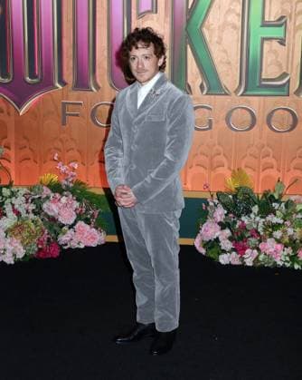 Wicked: For Good New York Premiere Ethan Slater attending the Wicked: For Good New York Premiere held at the David Geffen Hall on November 17, 2025 in New York City, NY New York City David Geffen Hall NY USA Copyright: xStevenxBergman AFF-USA.COMx