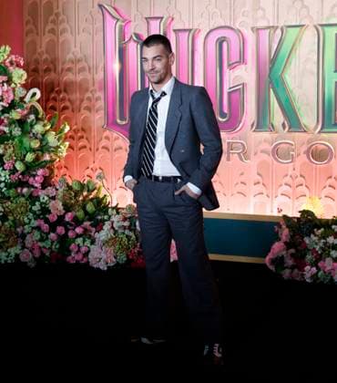 Matt Rogers arrives on the red carpet at the Wicked: For Good! New York Premiere at David Geffen Hall, Lincoln Center on Monday, November 17, 2025 in New York City  NYP20251117136 JOHNxANGELILLO