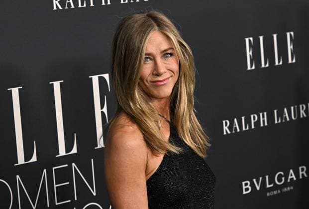 Elle Women In Hollywood 2025 Jennifer Aniston arriving to Elle Women In Hollywood 2025 held at the Four Seasons Hotel Los Angeles at Beverly Hills on November 17, 2025 in Los Angeles, Ca. Los Angeles Four Seasons Hotel Los Angeles at Beverly Hills California USA Copyright: xStarbuck AFF-USA.COMx