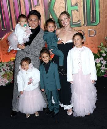 Wicked: For Good New York Premiere Jon M. Chu, Kristin Hodge and children attending the Wicked: For Good New York Premiere held at the David Geffen Hall on November 17, 2025 in New York City, NY New York City David Geffen Hall NY USA Copyright: xStevenxBergman AFF-USA.COMx
