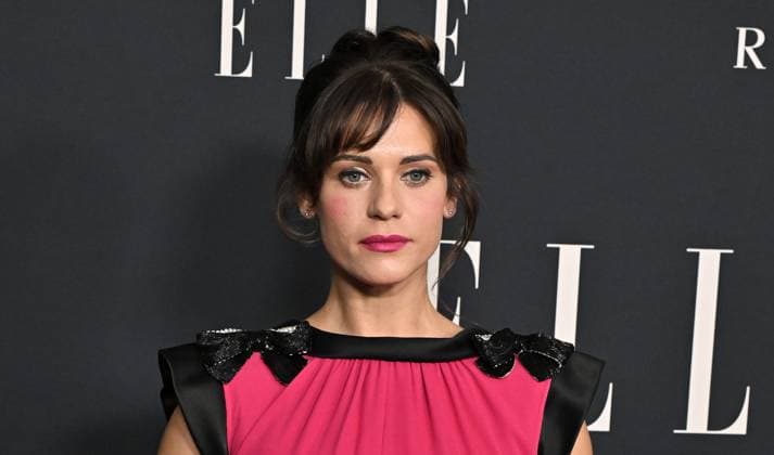 Elle Women In Hollywood 2025 Lyndsy Fonseca arriving to Elle Women In Hollywood 2025 held at the Four Seasons Hotel Los Angeles at Beverly Hills on November 17, 2025 in Los Angeles, Ca. Los Angeles Four Seasons Hotel Los Angeles at Beverly Hills California USA Copyright: xStarbuck AFF-USA.COMx