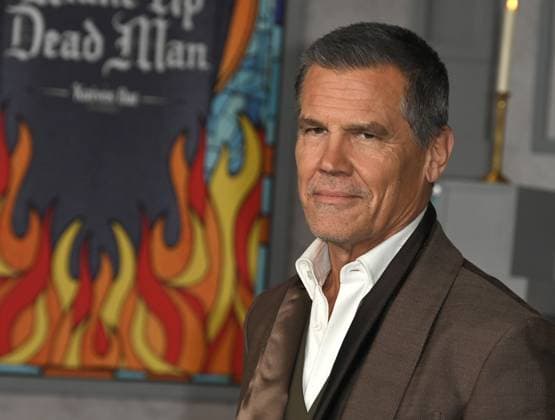˜Wake Up Dead Man: A Knives Out Mystery™ Premiere Josh Brolin arriving to Netflix™s Wake Up Dead Man: A Knives Out Mystery Los Angeles premiere held at the Academy Museum of Motion Pictures on November 17, 2025 in Los Angeles, Ca. Los Angeles Academy Museum of Motion Pictures California USA Copyright: xLeexWatt AFF-USA.COMx