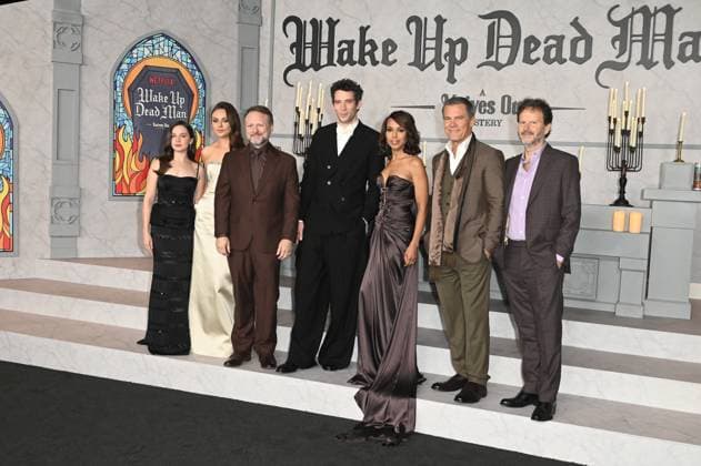 ˜Wake Up Dead Man: A Knives Out Mystery™ Premiere Cailee Spaeny, Mila Kunis, Rian Johnson, Josh O Connor, Kerry Washington, Josh Brolin and Ram Bergman arriving to Netflix™s Wake Up Dead Man: A Knives Out Mystery Los Angeles premiere held at the Academy Museum of Motion Pictures on November 17, 2025 in Los Angeles, Ca. Los Angeles Academy Museum of Motion Pictures California USA Copyright: xLeexWatt AFF-USA.COMx