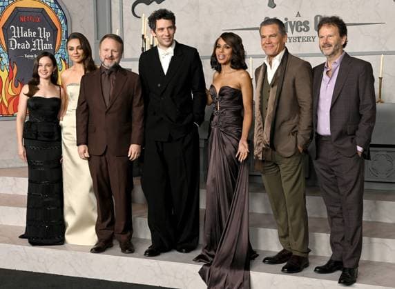 ˜Wake Up Dead Man: A Knives Out Mystery™ Premiere Cailee Spaeny, Mila Kunis, Rian Johnson, Josh O Connor, Kerry Washington, Josh Brolin and Ram Bergman arriving to Netflix™s Wake Up Dead Man: A Knives Out Mystery Los Angeles premiere held at the Academy Museum of Motion Pictures on November 17, 2025 in Los Angeles, Ca. Los Angeles Academy Museum of Motion Pictures California USA Copyright: xLeexWatt AFF-USA.COMx