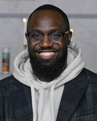 November 17, 2025, Los Angeles, California, USA: Internet personality JUJU GREEN attends Los Angeles red carpet premiere of Wake Up Dead Man: A Knives Out Mystery Los Angeles USA - ZUMAb173 20251117_aap_b173_050 Copyright: xBillyxBennightx