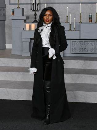 November 17, 2025, Los Angeles, California, USA: Grammy-nominated singer, rapper, songwriter, producer, and actress JANELLE MONAE. 39, attends Los Angeles red carpet premiere of Wake Up Dead Man: A Knives Out Mystery Los Angeles USA - ZUMAb173 20251117_aap_b173_053 Copyright: xBillyxBennightx