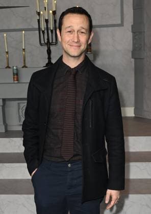 ˜Wake Up Dead Man: A Knives Out Mystery™ Premiere Joseph Gordon-Levitt arriving to Netflix™s Wake Up Dead Man: A Knives Out Mystery Los Angeles premiere held at the Academy Museum of Motion Pictures on November 17, 2025 in Los Angeles, Ca. Los Angeles Academy Museum of Motion Picture California USA Copyright: xLeexWatt AFF-USA.COMx