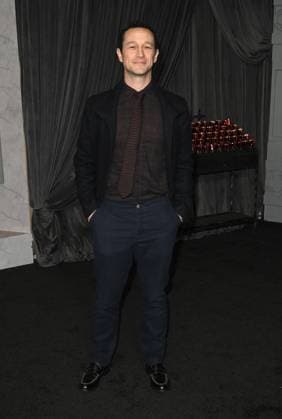 ˜Wake Up Dead Man: A Knives Out Mystery™ Premiere Joseph Gordon-Levitt arriving to Netflix™s Wake Up Dead Man: A Knives Out Mystery Los Angeles premiere held at the Academy Museum of Motion Pictures on November 17, 2025 in Los Angeles, Ca. Los Angeles Academy Museum of Motion Picture California USA Copyright: xLeexWatt AFF-USA.COMx