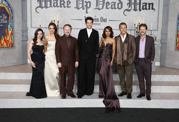 Premiere Of Netflix s Wake Up Dead Man: A Knives Out Mystery MUSEUM ROW, MIRACLE MILE, LOS ANGELES, CALIFORNIA, USA - NOVEMBER 17: American actress and singer Cailee Spaeny, Ukrainian-American actress and model Mila Kunis, American filmmaker Rian Johnson, British actor Josh O Connor, American actress and activist Kerry Washington, American actor Josh Brolin and Israeli film producer Ram Bergman arrive at the Premiere Of Netflix s Wake Up Dead Man: A Knives Out Mystery held at the Academy Museum of Motion Pictures on November 17, 2025 in Museum Row, Miracle Mile, Los Angeles, California, United States., Credit:Image Press Agency Avalon United States, California, Los Angeles, Academy Museum of Motion Pictures  Copyright: xImagexPressxAgencyx xAvalonx 1053052546