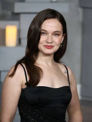 Premiere Of Netflix s Wake Up Dead Man: A Knives Out Mystery MUSEUM ROW, MIRACLE MILE, LOS ANGELES, CALIFORNIA, USA - NOVEMBER 17: American actress and singer Cailee Spaeny arrives at the Premiere Of Netflix s Wake Up Dead Man: A Knives Out Mystery held at the Academy Museum of Motion Pictures on November 17, 2025 in Museum Row, Miracle Mile, Los Angeles, California, United States., Credit:Image Press Agency Avalon United States, California, Los Angeles, Academy Museum of Motion Pictures  Copyright: xImagexPressxAgencyx xAvalonx 1053052633