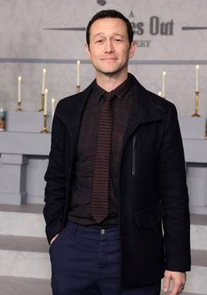Los Angeles Premiere Of Netflix s Wake Up Dead Man: A Knives Out Mystery 17 November 2025 . Los Angeles, California - Joseph Gordon-Levitt At Los Angeles Premiere Of Netflix s Wake Up Dead Man: A Knives Out Mystery held at The Academy Museum of Motion Pictures in Los Angeles., Credit:Sadou Faye Avalon United States, CA, Los Angeles, Academy Museum of Motion Pictures  Copyright: xSadouxFayex xAvalonx 1053062501