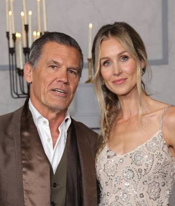 Los Angeles Premiere Of Netflix s Wake Up Dead Man: A Knives Out Mystery 17 November 2025 . Los Angeles, California - Josh Brolin, Kathryn Boyd Brolin At Los Angeles Premiere Of Netflix s Wake Up Dead Man: A Knives Out Mystery held at The Academy Museum of Motion Pictures in Los Angeles., Credit:Sadou Faye Avalon United States, CA, Los Angeles, Academy Museum of Motion Pictures  Copyright: xSadouxFayex xAvalonx 1053062646