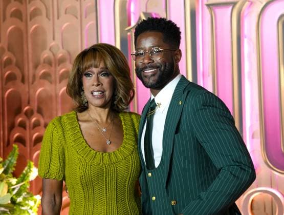 Arrivals for the New York premiere of Wicked For Good held at Lincoln Centre Featuring: Gayle King, Nate Burleson Where: New York, New York, United States When: 17 Nov 2025 Credit: Jennifer Graylock INSTARimages EDITORIAL USE ONLY. NOT FOR USE BY NEWSPAPERS BASED IN THE UK. Copyright: xx instar55275057