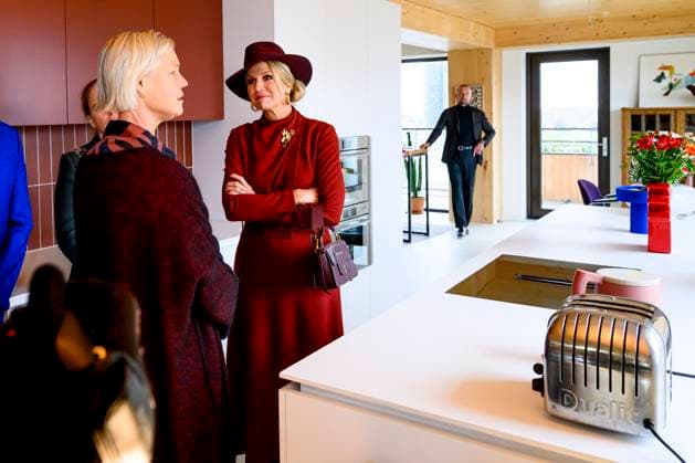 18-11-2025 Rotterdam Queen Maxima attended the opening of the circular wooden residential building SAWA in Rotterdam. Â  Copyright: xPPEx